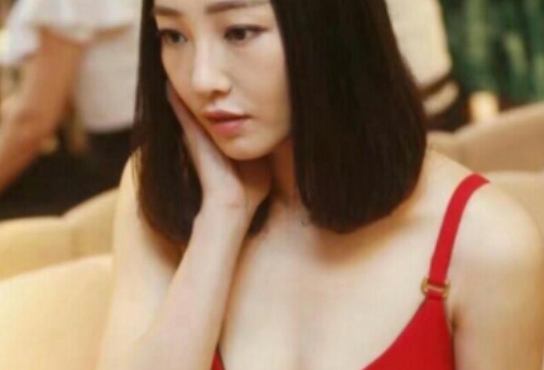 白百何真空露酥胸