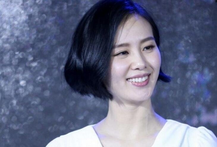 刘诗诗拍照为什么从不露出右耳