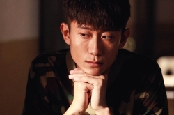 《春风十里》让张一山的手上了热搜 这手势你做