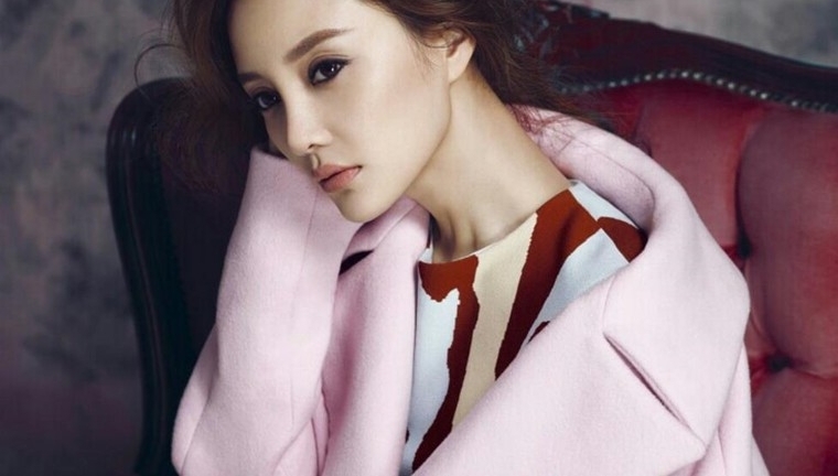 李小璐的胸好大