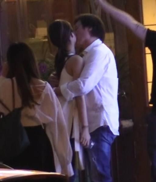 刘亦菲干爹恋小30岁冯女郎 当街热吻后同回神仙姐姐曾住别墅