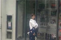 烈日炎炎鹿晗穿厚重玩偶服拍戏 给敬业的傻狍子