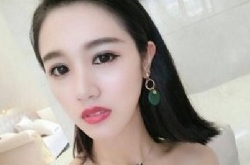 最美小三泓以沫 当街暴打小三美貌惊呆路人