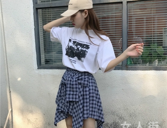 夏日出门扮靓小密招，全靠优雅无比的半身裙(图1)