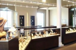 网络主播抢珠宝店 为第一桶金铤而走险