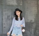 秋季清新装扮 蓝白条纹秋装T恤搭配
