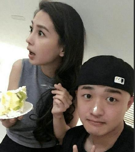 王思聪李易峰K歌至凌晨 他的朋友圈里张大大是个神奇的存在