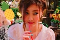 13岁最性感小学生 化浓妆烫头发性感成熟样子好