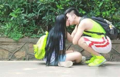  黄灿灿闺蜜曝其与富二代男友张振分手 结果被网友骂到流产