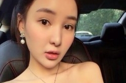 郭美美陪人睡觉图片流出 网红郭美美嗜赌成性设赌局