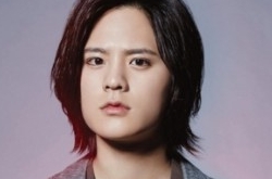 男星被曝与学生床照 男星本人尚未回应