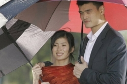 姚明老婆叶莉是做什么的 叶莉家人曾看不起姚明