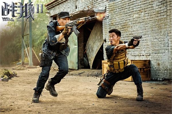 中戏老师怼战狼2列五大罪状对吴京愤怒 说张翰的人设很愚蠢