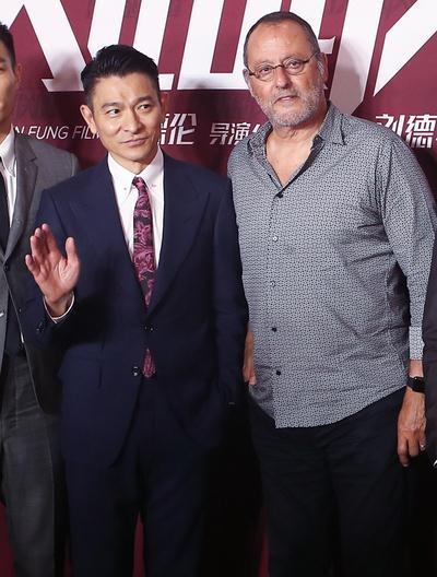 刘德华坠马后复出首亮相颜值恢复如初 已到能蹦蹦跳跳的状态