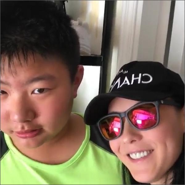 张柏芝买最贵鞋子遭3名菲佣嫌弃 家里两面墙全是各种款式鞋