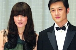 王菲发短信斥责李亚鹏 二人婚姻破裂有何隐情？