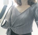 肩膀款厚的菇凉穿什么衣领的衣服显瘦？和服领