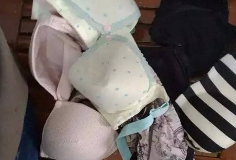 老汉偷内衣自己用