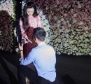 李晨求婚范冰冰成功图 学习范冰冰粉色服装虏获