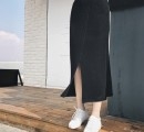 开叉包臀裙 冬日也能够玩转性感
