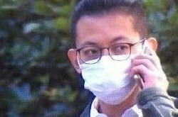 陈世峰向江歌母亲下跪磕头致歉 江母：我不接受