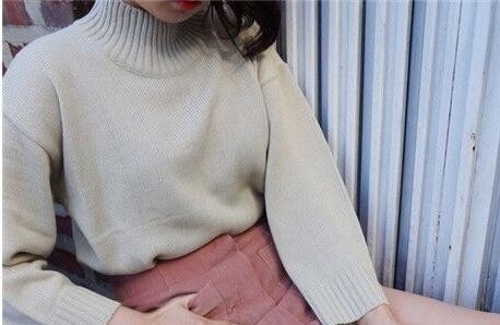 想要在冬季减龄什么颜色最适合 半身裙搭配怎样的上衣