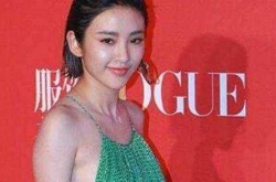 唐艺昕穿透视吊带裙撩人 网传唐艺昕已经怀孕