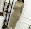 羽绒服配什么裙子好看 什么款的裙子配羽绒服显