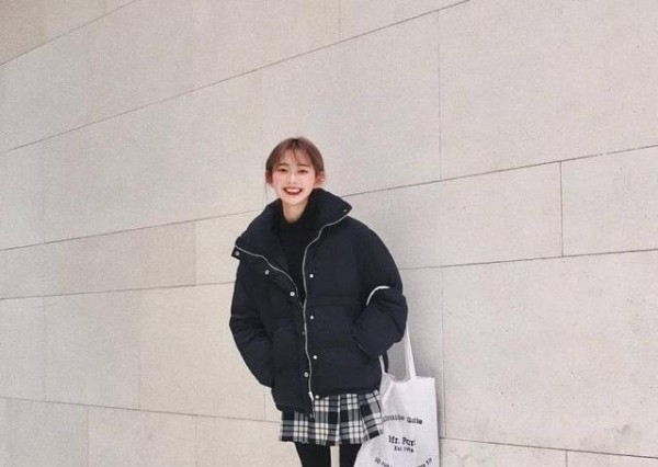 冬季格子短裙怎么搭配 女生都爱的格子短裙搭配推荐