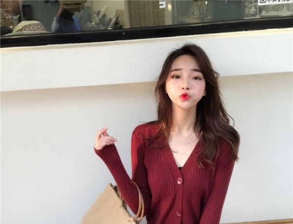春天开衫怎么搭配 针织开衫怎么穿不显老气