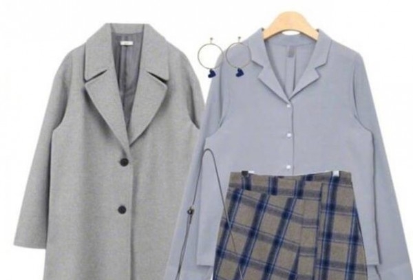 灰色大衣怎么搭配 冬季灰色大衣时尚搭配推荐