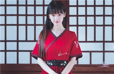古典气质的美腻小裙子 让你更具古典美
