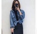 简约活力穿搭如何选择 日常T恤牛仔就要这样穿