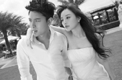 有网友称李小璐贾乃亮在民政局办理离婚手续 微