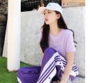 紫色阔腿裤配什么颜色的上衣 紫色裤子怎么搭配